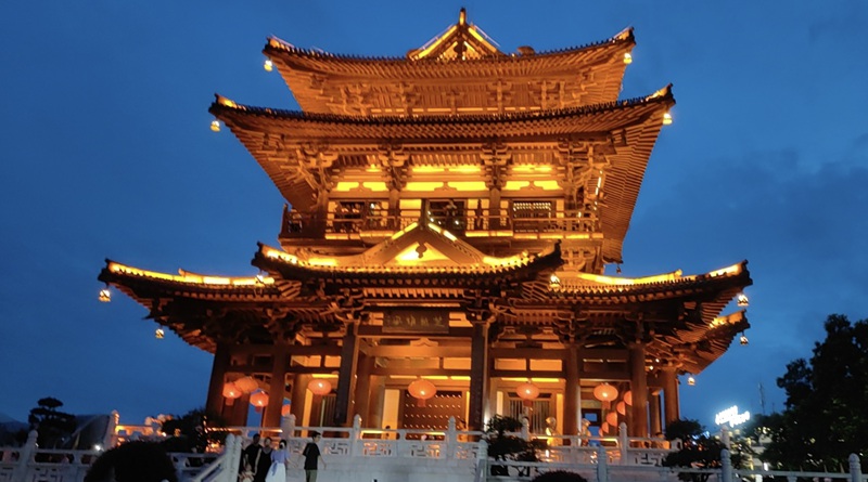 逍遙樓夜晚_副本.jpg